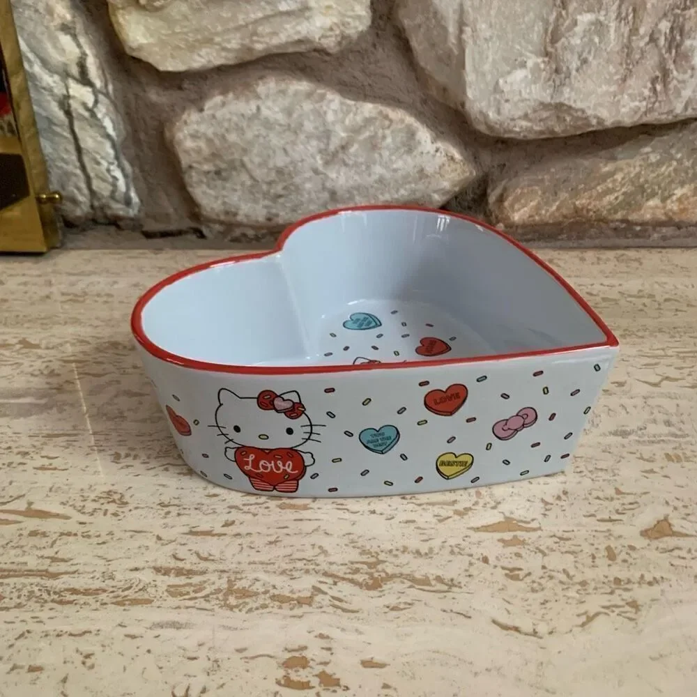 Hello Kitty Valentines heart shaped Baking dish